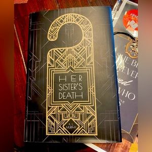 3/12 🌺 Hardback book “Her Sister’s Death” with a few fun extras. fiction